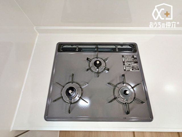 �L�b�`�� �����ɒ������ł��Ă��������͂��ǂ�3���R�����̃L�b�`���ł��B�������͖����̂��ƂȂ̂Ō����ǂ����������ł���̂͊������ł��ˁB
