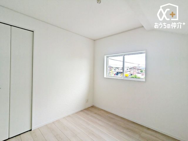 ���̑� 4.5���̗m���́A���q�l�̂��������̃��[�N�X�y�[�X�ɒ��悢�L���B�R���p�N�g�Ȃ������������Ǝ��[�N���[�[�b�g�����Ă��邽�߁A���������L���L���Ɏg�����Ƃ��ł��܂��B