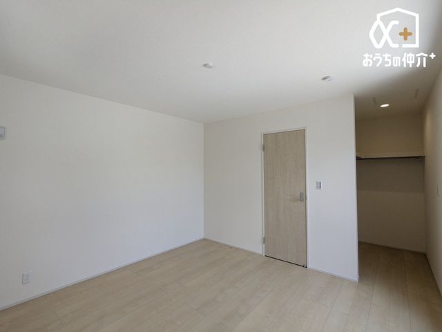 �Q�� ��Q���Ƃ��Ďg�������Ȃ������ł��B�L�߂̍��Ǝ��[�B�o���R�j�[�ɖʂ��A�J���������Ղ�ȃv���C�x�[�g��Ԃł��B