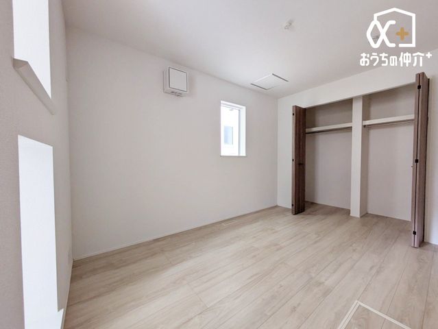 �Q�� -
