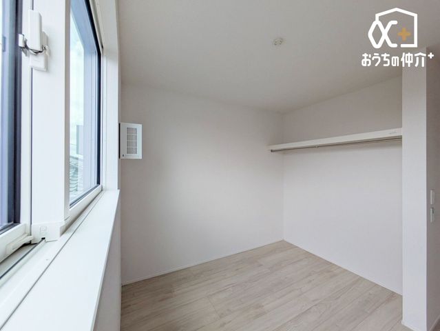 �Q�� -