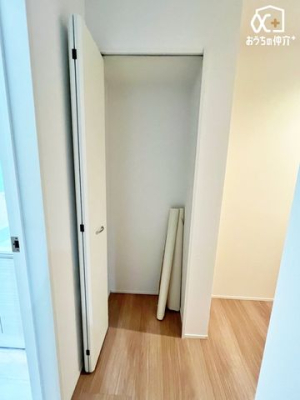 ���r���O �p���g���[���̎��[�X�y�[�X�B��R�X�y�[�X���L�x�Ȃ̂ł�������Еt���܂��B
