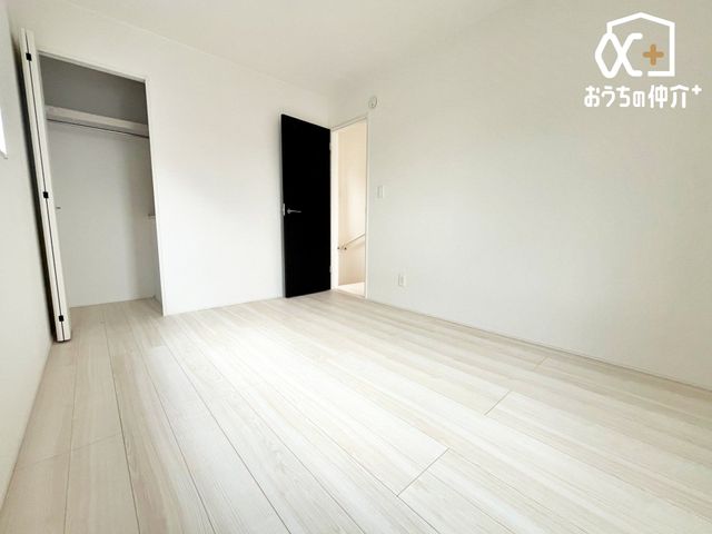 �q������ ���邭�������������͋C�̎q�ǂ������B�V�т��w�т��o�����X�悭�y���߂�A�S�n�悢��Ԃł��B