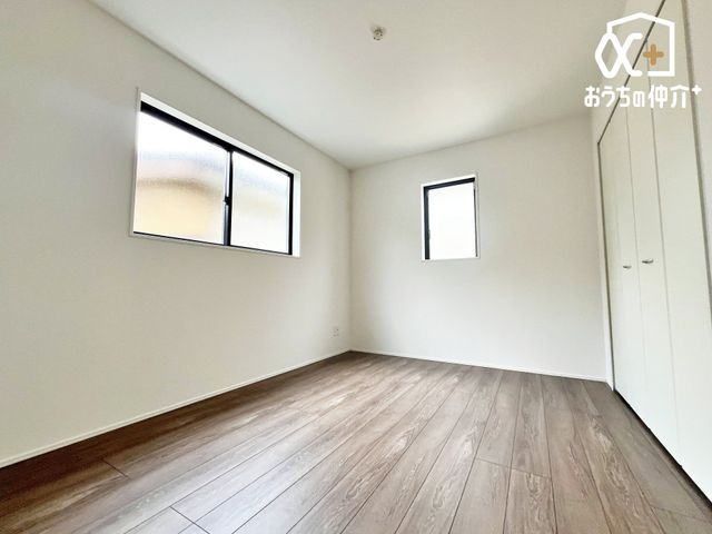 �q������ ���邭�������������͋C�̎q�ǂ������B�V�т��w�т��o�����X�悭�y���߂�A�S�n�悢��Ԃł��B