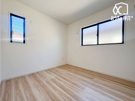 �q������ -