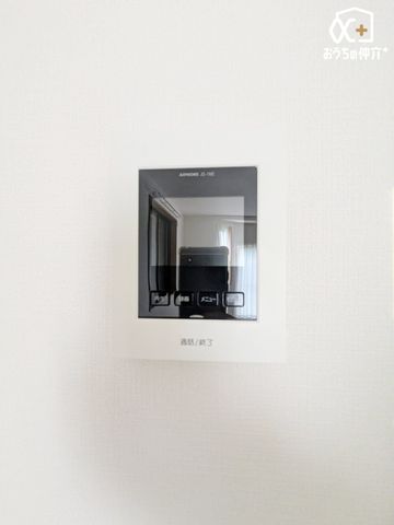 ���̑� �h�Ɩʂł����S��TV���j�^�[�t���C���^�[�z���ł��B