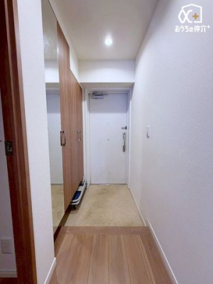 ���� �L�X�Ƃ������ւ́A�������Ƃ����X�y�[�X�ŁA�Ƒ��݂�Ȃ̌C��ו�������������[�ł��܂��B���q���ɂ����S���Ă��}���ł���A���邭�J���I�Ȉ�ۂ�^�����Ԃł��B
