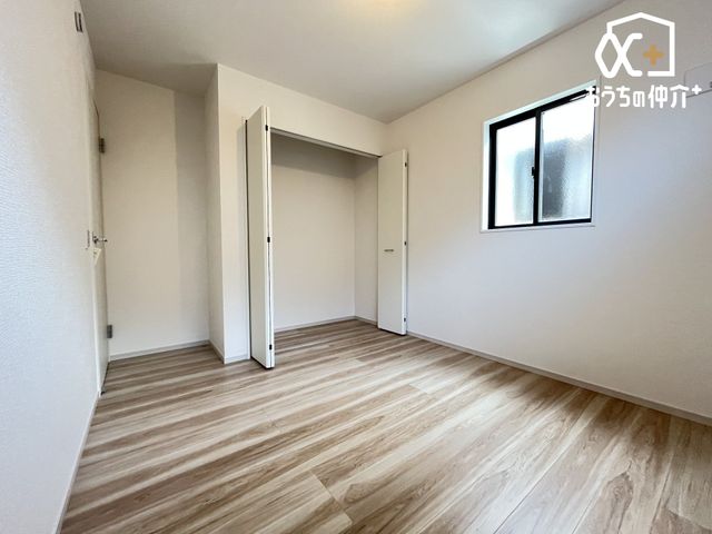 �q������ ���邭�������������͋C�̎q�ǂ������B�V�т��w�т��o�����X�悭�y���߂�A�S�n�悢��Ԃł��B