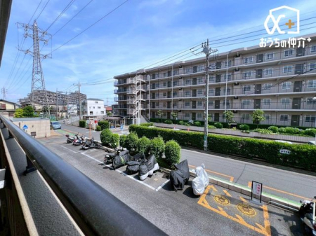 ���̑� �o���R�j�[���猩�n�����i�F�ɂȂ�܂��B���V�C�̗ǂ����́A�󂪂悭�����A�C�����̂�����ԂɂȂ肻���ł��ˁI�z�����Ȃǂ��A���񌻒n�ɂĂ��m���߂��������I���₢���킹���҂����Ă���܂���(^^)/