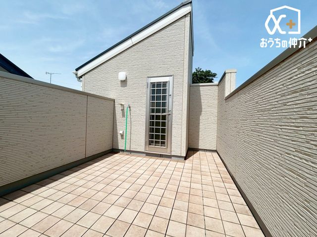 �o���R�j�[ �`����o���R�j�[�`�L�X�Ƃ����o���R�j�[�́A�J����������l�X�ȗp�r�Ɏg�p�ł��܂��B