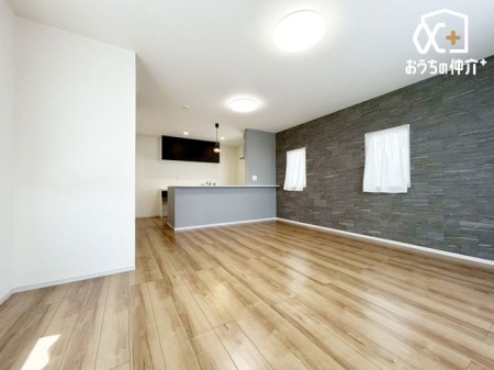 ���r���O ������̑傫�ȑ����炽���Ղ�z�����������ޖ��邢��17.75�����r���O�B�Ƒ��c���⃊���b�N�X�^�C���ɍœK�ȊJ�������ӂ���Ԃł��B