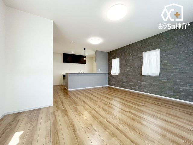 ���r���O ������̑傫�ȑ����炽���Ղ�z�����������ޖ��邢��17.75�����r���O�B�Ƒ��c���⃊���b�N�X�^�C���ɍœK�ȊJ�������ӂ���Ԃł��B