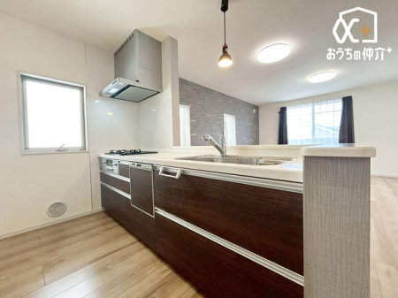 �L�b�`�� 3���R�����ƃO�����t���ł������̕����L����܂��B�@���������Y��ɂȂ邨�����ȒP�L�b�`���p�l�����������_�B