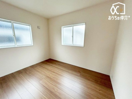 �Q�� -