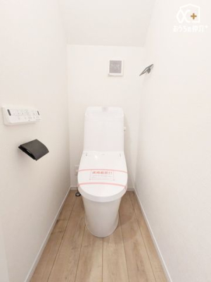 �g�C�� 2�K�̉������֍��t�g�C���ł��B
