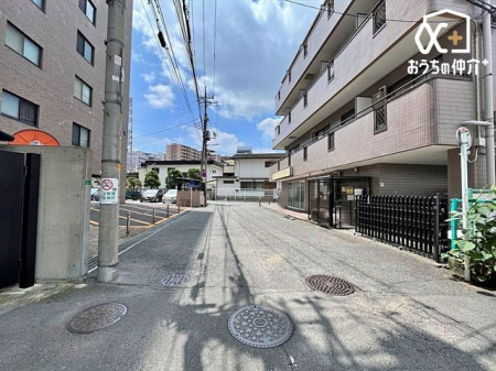 ���̑� �w����k�������A���ӂɂ͏��Ǝ{�݂��[���������֐��̍������Ã}���V�����ł��B