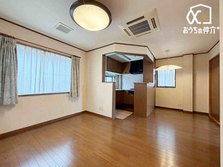 ���r���O �傫�ȑ����炽���Ղ�z�����������ޖ��邢���r���O�B�Ƒ��c���⃊���b�N�X�^�C���ɍœK�ȊJ�������ӂ���Ԃł��B