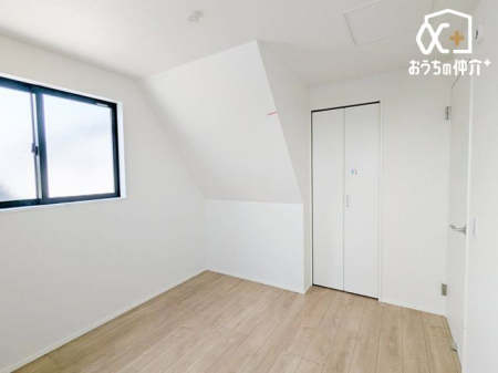 ���̑����� ��̓����G�߉Ɠd�A���p�̔��~�Ȃǂ��܂邲�Ǝd�����闊���������[��ԁB �������邽�ߊ��C�����₷���A�ו��u���ꂾ���łȂ��A�Â��ȉB��ƕ��̏��ւƂ��Ă��S�n�悭�g���܂��B
