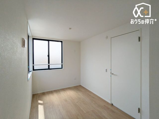 �q������ �q�ǂ������̐����ɍ��킹�ĕ׋�����x�b�h��u���Ă��\���ɂ�Ƃ肪����A�̂т̂тƉ߂�����q�ǂ������ɍœK�ł��B