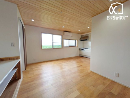 ���r���O ���邢�z�˂��ł��ӂ�郊�r���O�`�Ƒ��c���̎����߂���LDK�ł��B������������Ԃł������Ɗ�����J���������́B���₩�Ȗ����𑗂邱�Ƃ��ł����Ԃł��B