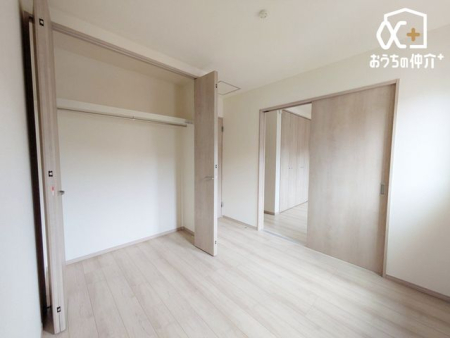 �Q�� -