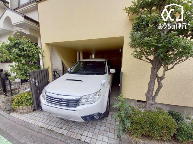  �r���g�C�����ԏ�J�̓��ɂ���؂Ȃ��Ԃ�����Ă����r���g�C���K���[�W