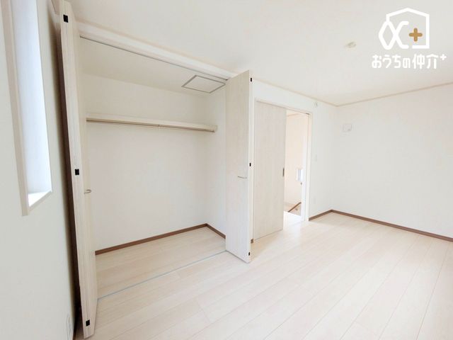 �Q�� -