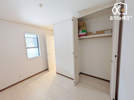 �Q�� -