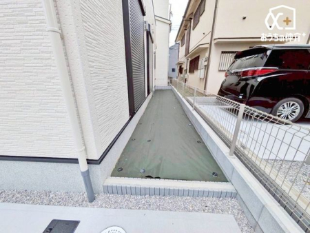 ���̑� ��̗l�q�ł��B�K�[�f�j���O�ȂǊy���߂܂��B