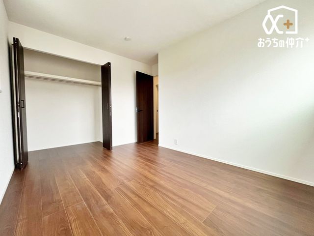 �q������ ���邭�������������͋C�̎q�ǂ������B�V�т��w�т��o�����X�悭�y���߂�A�S�n�悢��Ԃł��B