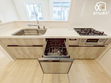 �L�b�`�� �`Kitchen�`�H���򊣑��@�����̃V�X�e���L�b�`���̗p�I���͐ߐ��ɂ��q����D����̂ł��B�����Ő�򂷂�̂ŉ�����������藎�Ƃ��܂�