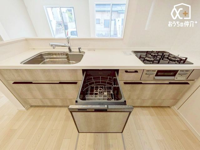 �L�b�`�� �`Kitchen�`�H���򊣑��@�����̃V�X�e���L�b�`���̗p�I���͐ߐ��ɂ��q����D����̂ł��B�����Ő�򂷂�̂ŉ�����������藎�Ƃ��܂�