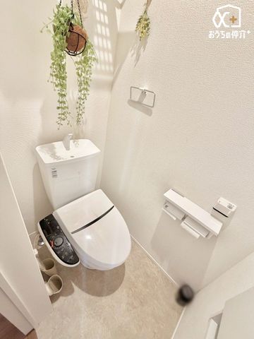 �g�C�� �g�C�����[�t���ŁA�y�[�p�[��|���������������B�����ڂ��@�\���X�}�[�g�ł��B