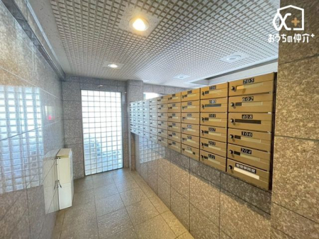 �G���g�����X ���|�X�g�̗l�q