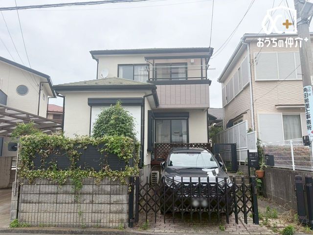 ���n�O�ώʐ^ �����r�ܐ��u����w�v�w�܂œk��10���B�n���w�ł�����A�s�S��ʋΌ��ɁA�L������̉������������ՐÂȏZ��X�ł��B