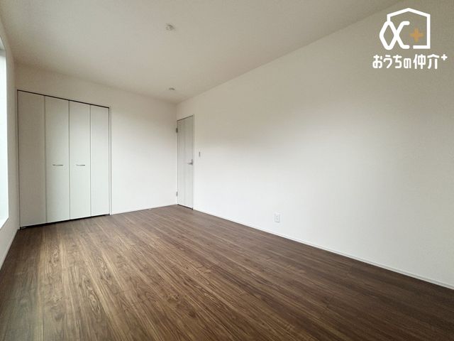�Q�� -