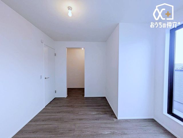�Q�� �o���R�j�[�ɖʂ����Q���́A�����𗁂тȂ���ڊo�߂�S�n�悳�ƁA�J�������y���߂��ґ�ȋ�Ԃł��B
