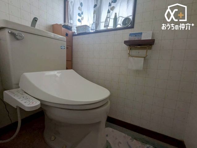 �g�C�� �������̂��邷������Ƃ����g�C���B�����g���ꏊ�����炱���A�������₨�|�����ȒP�ȃV���v���ȃf�U�C���ł��B�����t���Ȃ̂ŁA�펞���C���ł��A�C�ɂȂ鉘���J�r�̔�����}�����܂��ˁI