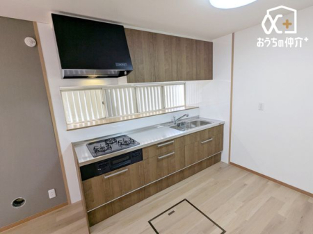 �L�b�`�� �Ǖt���̃V���v���L�b�`���B���t���Ŗ��邭���C�����K�B���C�h�ȍ�Ƒ�ƖL�x�Ȏ��[�A�H��@�������A�����̗������͂��ǂ�܂���B�R�����ƃV���N�̓��������ʂ��Ȃ��A�|�����₷���t���b�g�V�Ő������������܂��B