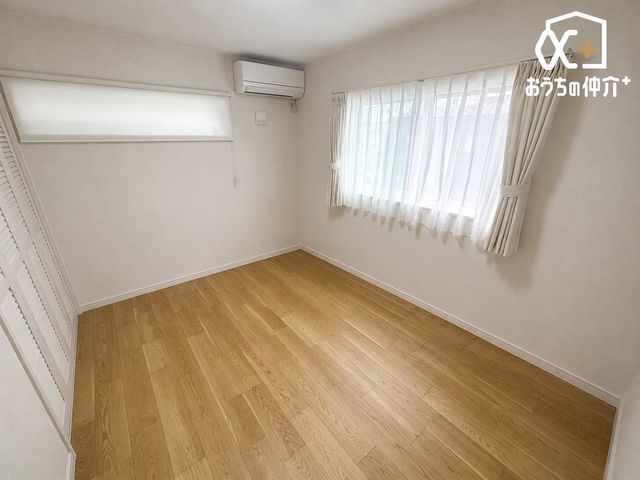 ���̑����� �L�X�Ƃ����N���[�[�b�g�t���̗m���ŁA�G�߂̗m���⏬�����X�b�L�����[�B��Ƃ肠���ԂŁA���K�ɂ��߂������������܂��BCG���H�ɂ��Ƌ�������s���Ă��܂��B