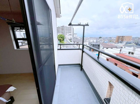 �o���R�j�[ �`Balcony�`��Q������o����\�ȃo���R�j�[2�����o���R�j�[�����邽�ߗp�r�ɉ����Ďg�p���킯�邱�Ƃ̏o����o���R�j�[�ł��B
