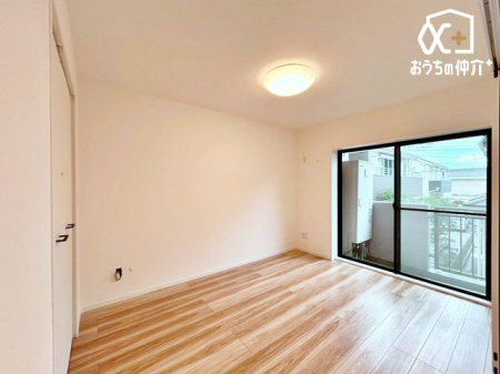 �Q�� ��Q���Ƃ��Ďg�������Ȃ������ł��B�L�߂̍��Ǝ��[�B�o���R�j�[�ɖʂ��A�J���������Ղ�ȃv���C�x�[�g��Ԃł��B