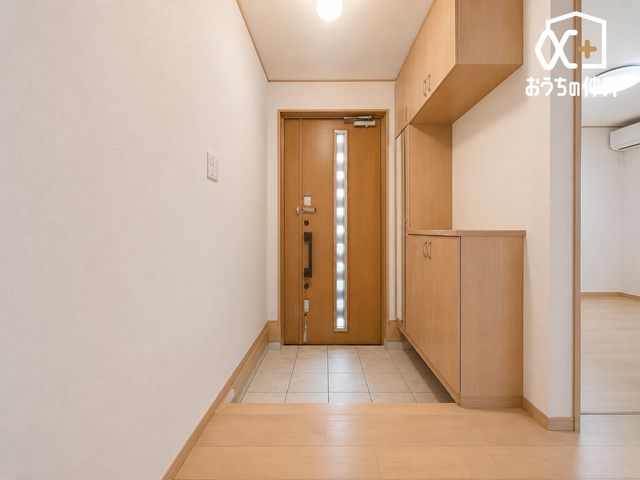 ���� �L�X�Ƃ������ւ́A�������Ƃ����X�y�[�X�ŁA�Ƒ��݂�Ȃ̌C��ו�������������[�ł��܂��B���q���ɂ����S���Ă��}���ł���A���邭�J���I�Ȉ�ۂ�^�����Ԃł��BCG���H�ɂĉƋ�������s���Ă��܂�