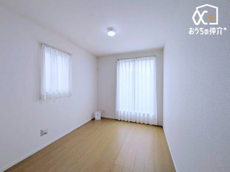 �Q�� �o���R�j�[�ɖʂ����Q���́A�����𗁂тȂ���ڊo�߂�S�n�悳�ƁA�J�������y���߂��ґ�ȋ�Ԃł��B