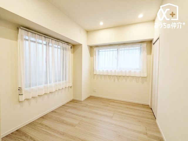 ���̑� ���֑��Ɉʒu�����5.0���̓Ɨ������������B�N���[�[�b�g�t���ŏ��ւ�W���ł��郏�[�N�X�y�[�X�ɍœK�ł��B