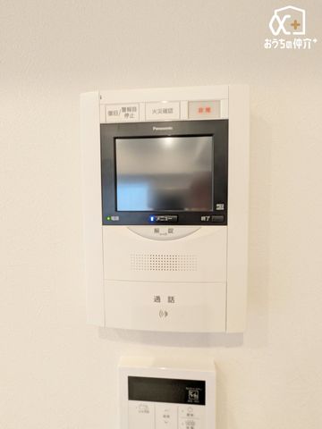 ���̑� �h�Ɩʂł����S��TV���j�^�[�t���C���^�[�z���ł��B