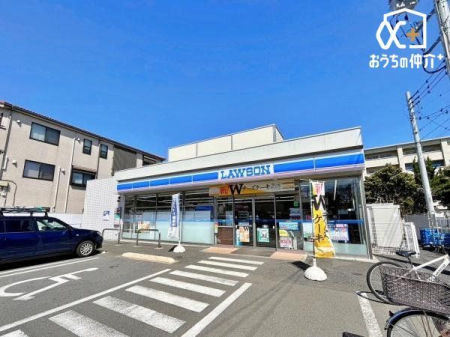 ���ӊ� ���[�\�� ���v���đ�咬�񒚖ړX �k��10���B�g�߂ȃ}�`�̓X�܂ŁA�u���|�I�Ȕ��������v�̐H�i����p�i�Ȃǂ̃I���W�i�����i�̊��E�J������X���i���Ă���R���r�j�ł��I 760m