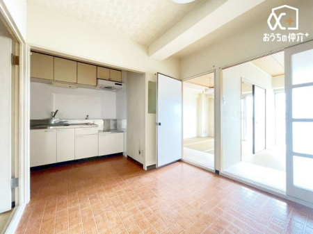 ���r���O �`Living�`�������������͋C��DK�B�̂�т肭�낮�\�t�@��A���H�����y���ރ_�C�j���O�Z�b�g��u���Ă��������͂���܂���B