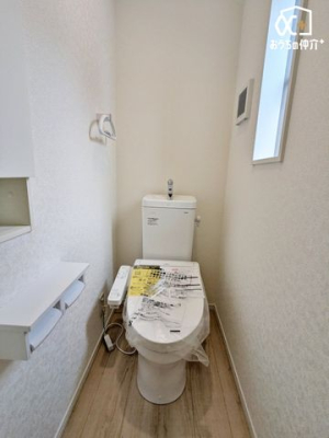 �g�C�� �����̂���2�K�̉������֍��t�g�C���ł��B