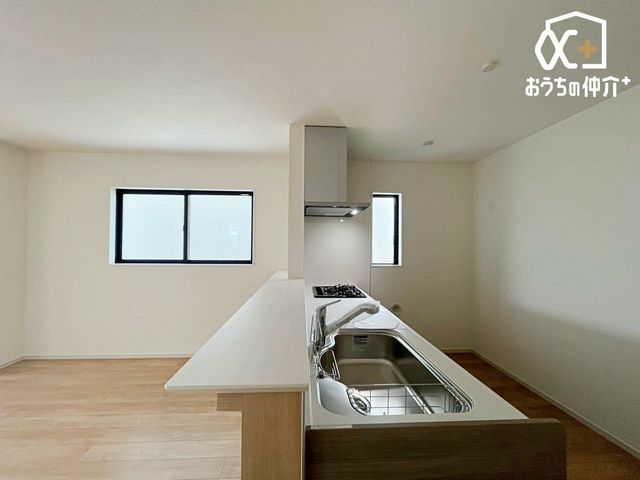 �L�b�`�� �������y��������L�b�`���X�y�[�X(^^)/�Ǝ��������悭�A���o�����̎��[�͂���L�b�`���ł��B�������₷�����������ł������ɂ���⒲�������o���Ďg�����Ƃ��ł��܂��B